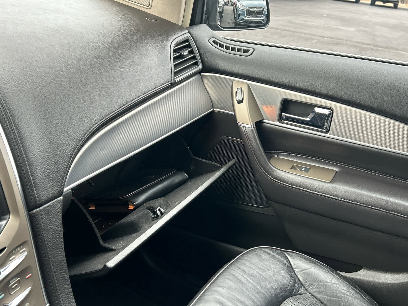 Used 2014 Lincoln MKX w/ Equipment Group 102A image 50