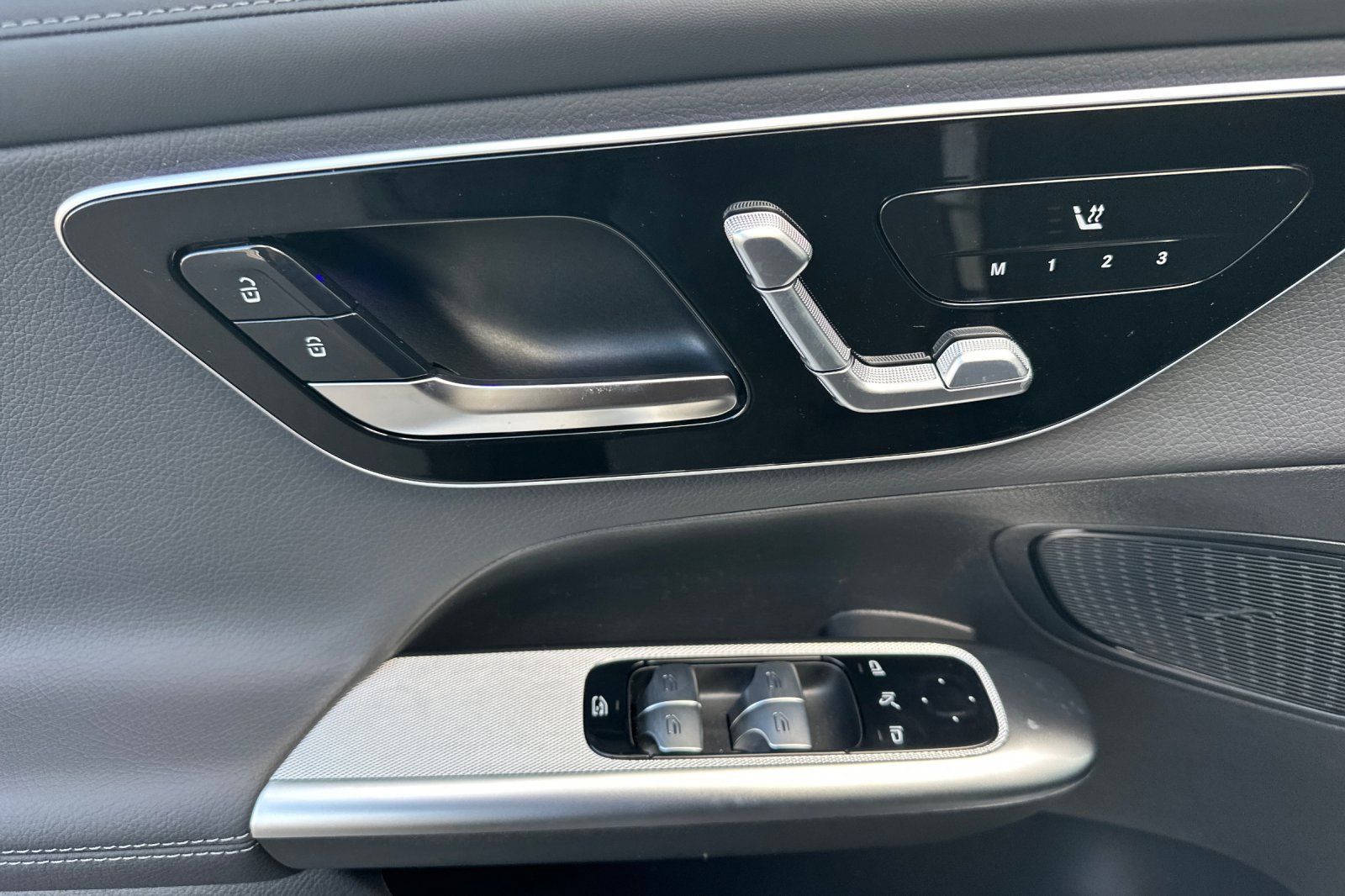 New 2026 Mercedes-Benz GLC 43 AMG 4MATIC image 11