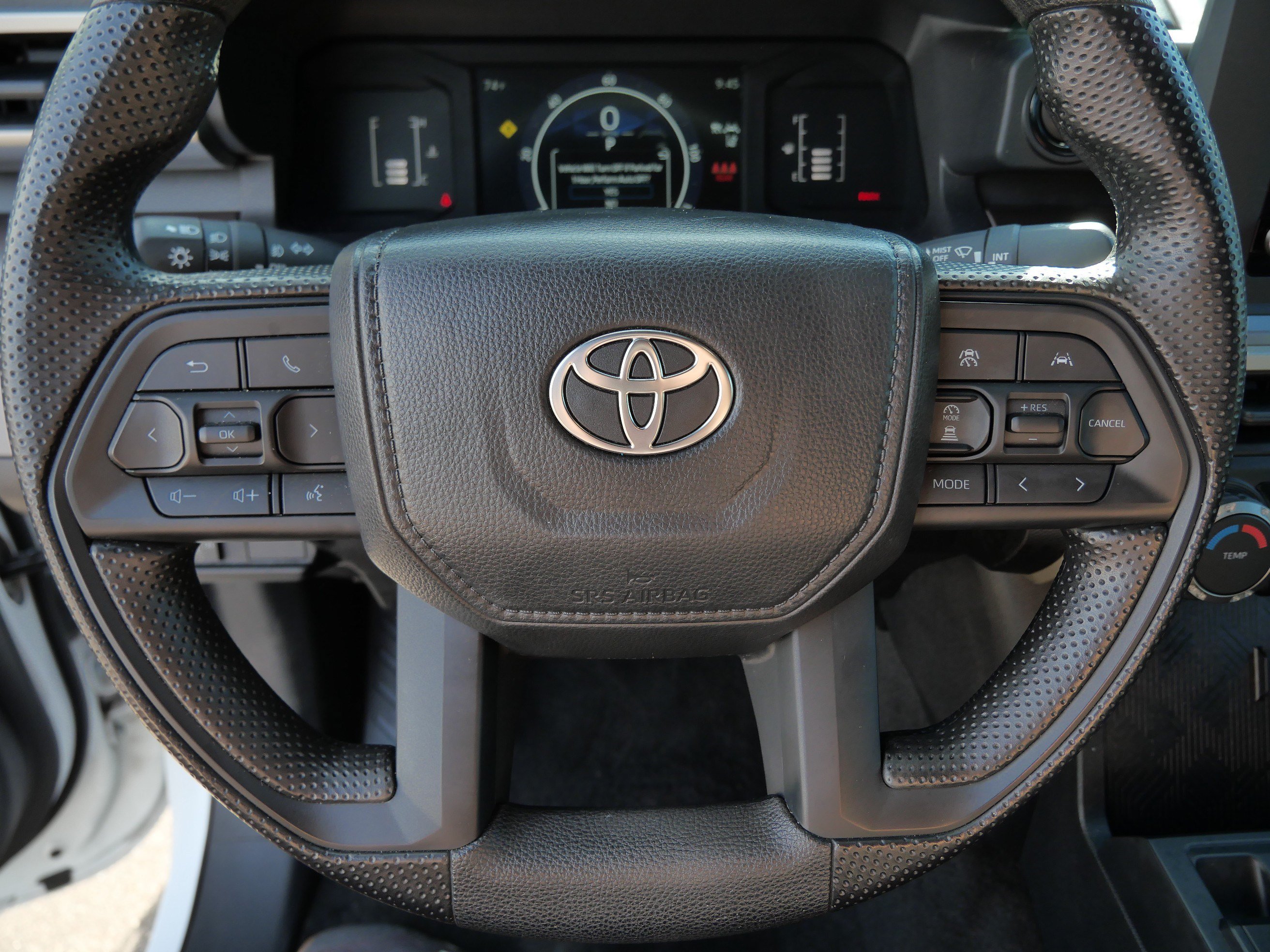 Certified 2024 Toyota Tacoma SR5 AWD/4WD image 26