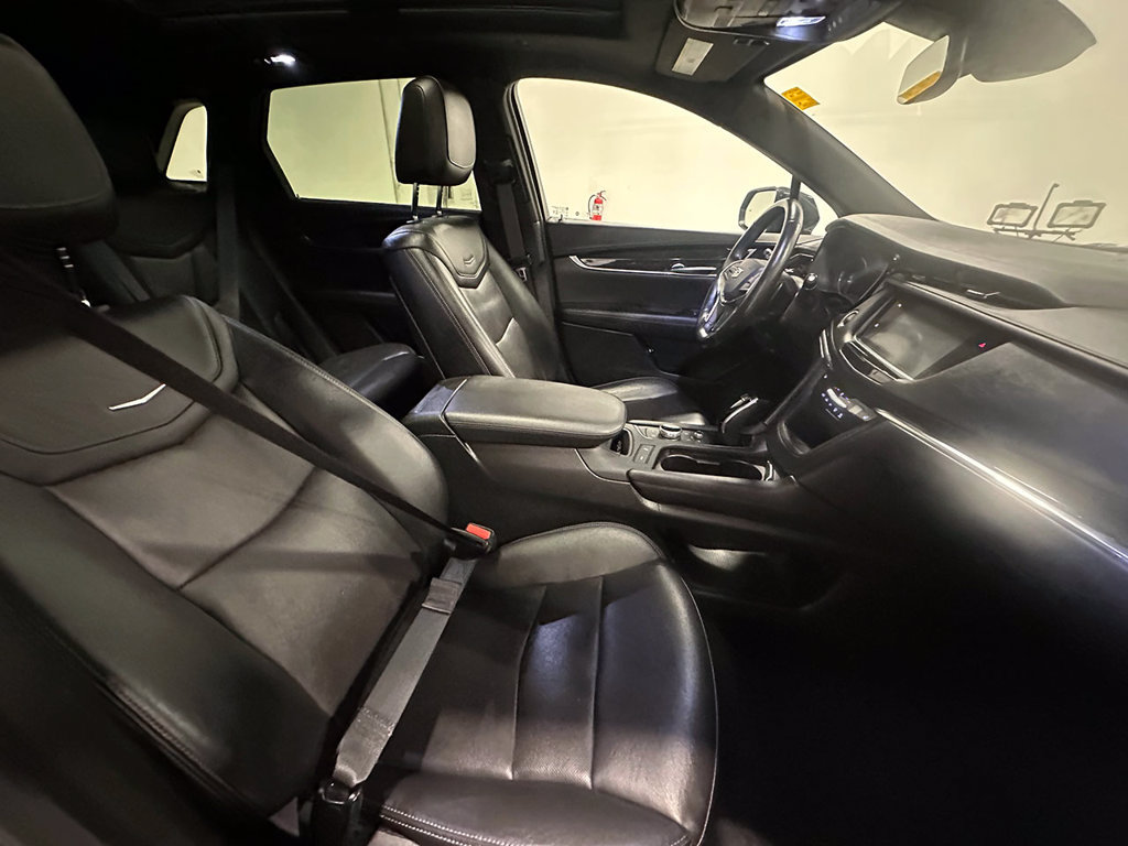 Used 2020 Cadillac XT5 Premium Luxury AWD/4WD image 27