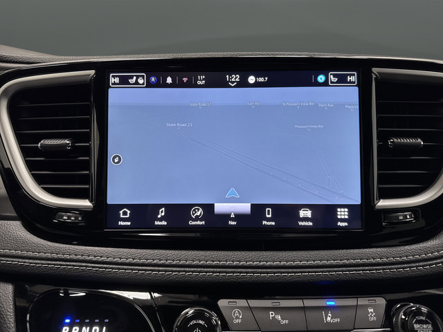 New 2026 Chrysler Pacifica Select AWD/4WD image 9