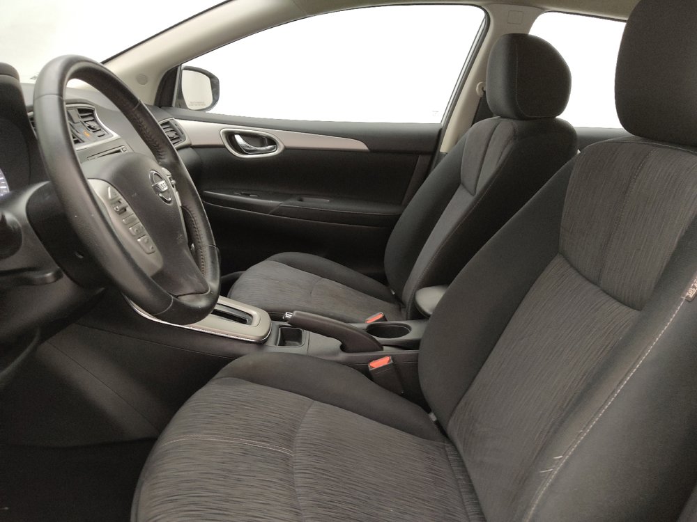 Used 2015 Nissan Sentra SV FWD image 17