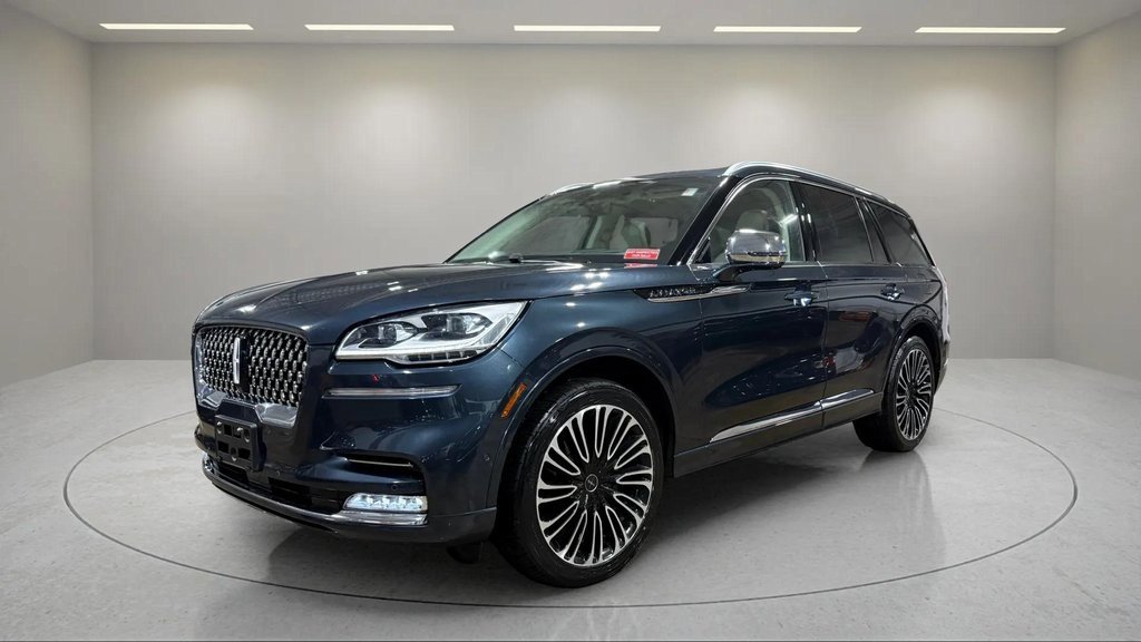 Used 2022 Lincoln Aviator Black Label w/ Class IV Trailer Tow Package image 19