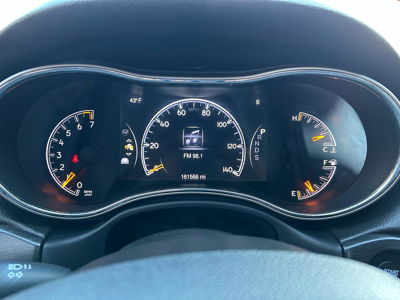 Used 2015 Jeep Grand Cherokee Limited w/ Luxury Group II image 21