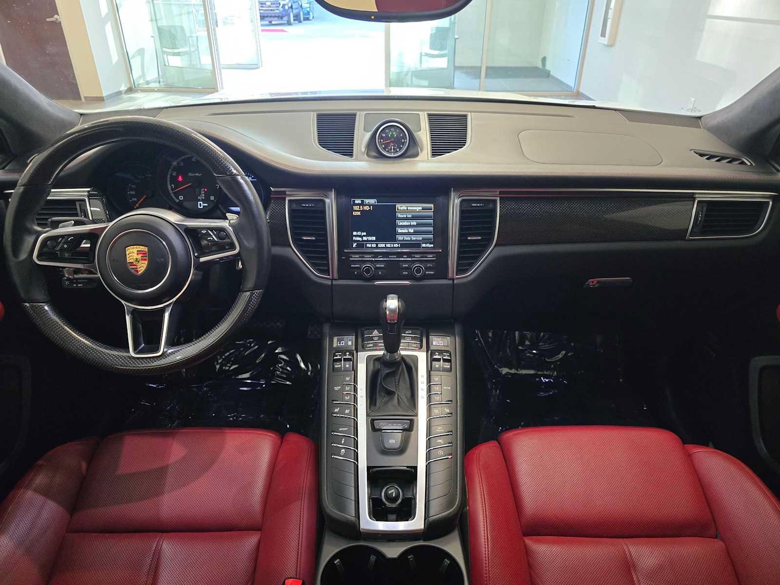 Used 2015 Porsche Macan Turbo AWD/4WD image 10