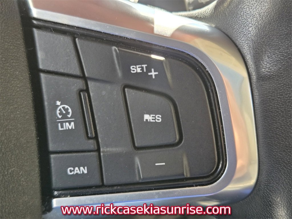 Used 2019 Land Rover Discovery Sport image 28