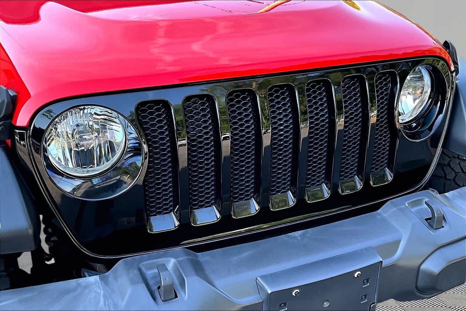 Used 2022 Jeep Wrangler Unlimited Sport AWD/4WD image 32