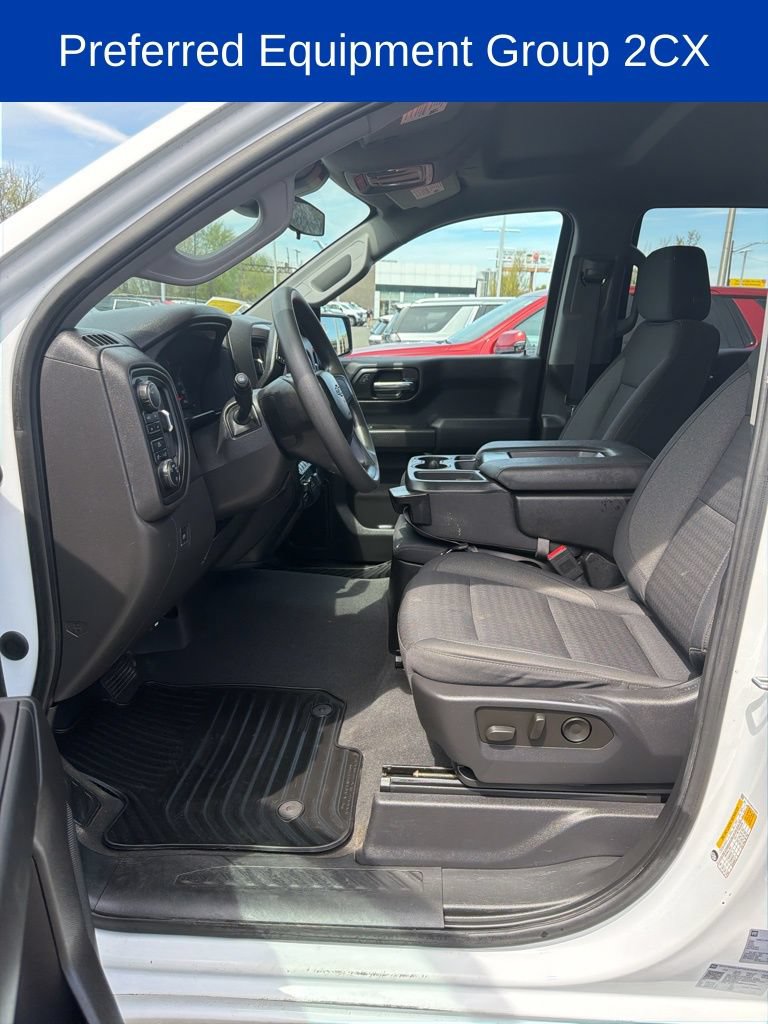 Certified 2023 Chevrolet Silverado 1500 Custom Trail Boss w/ LPO, Dark Essentials Package AWD/4WD image 7