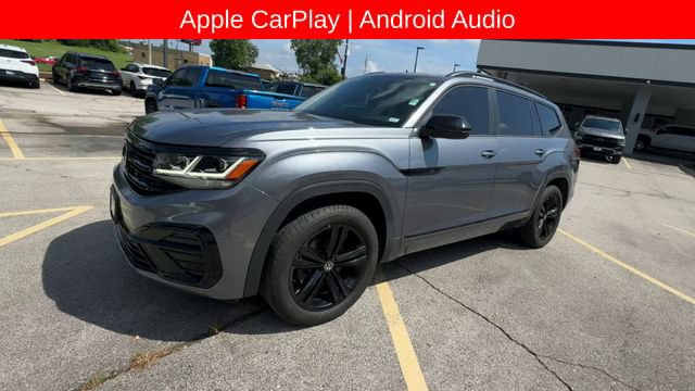 Used 2023 Volkswagen Atlas SEL R-Line AWD/4WD image 4