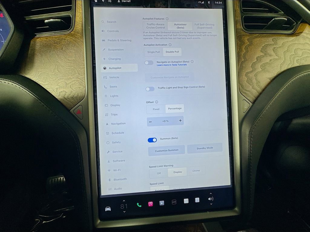 Used 2018 Tesla Model X 75D image 26