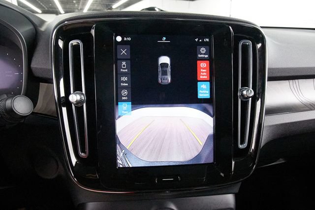 Certified 2023 Volvo C40 P8 Recharge Plus AWD/4WD image 12