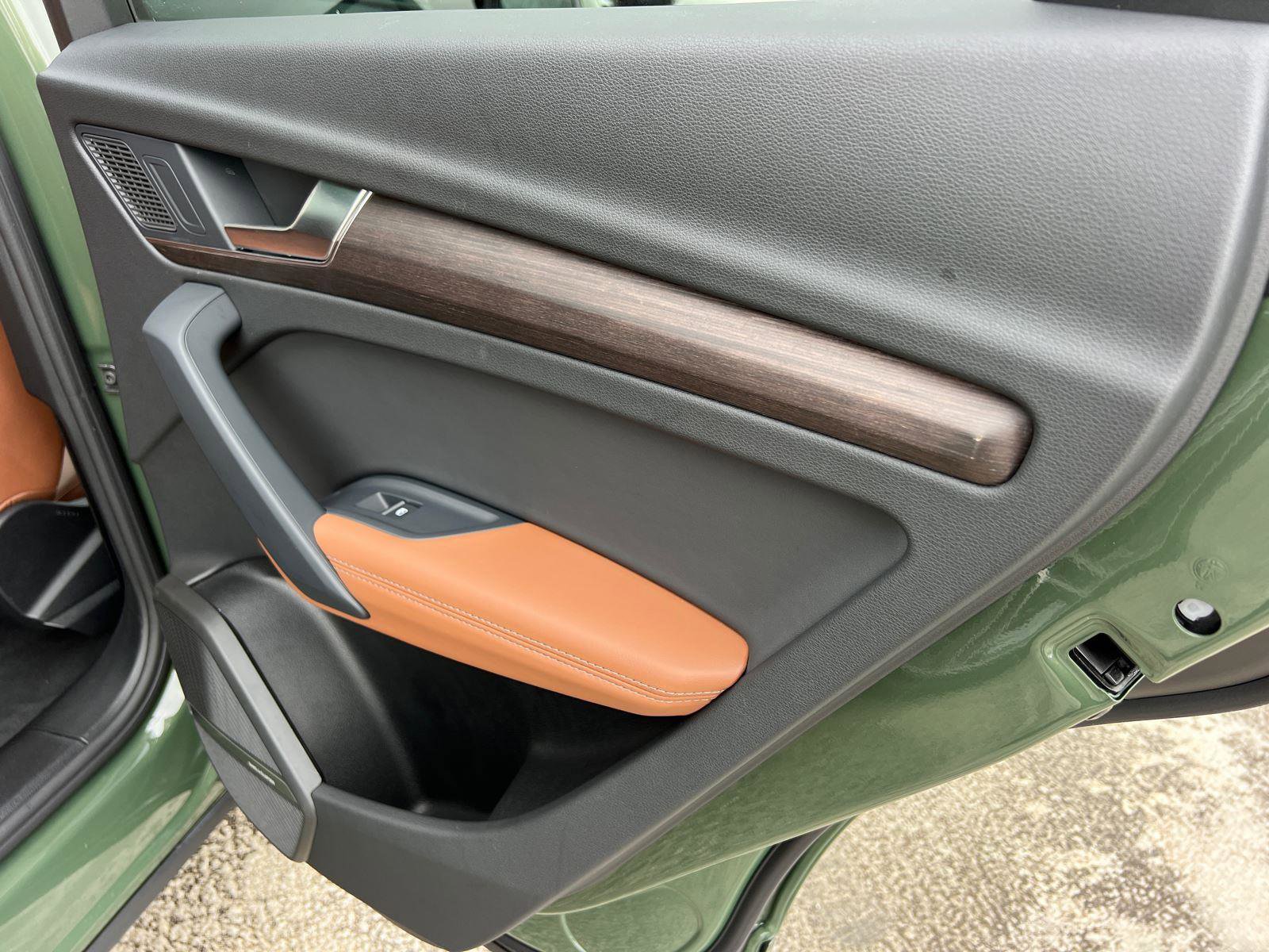 Certified 2024 Audi Q5 e Premium Plus w/ Premium Plus Package image 16