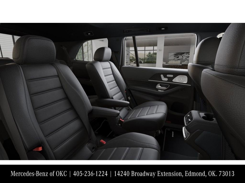 New 2026 Mercedes-Benz GLS 580 4MATIC image 5