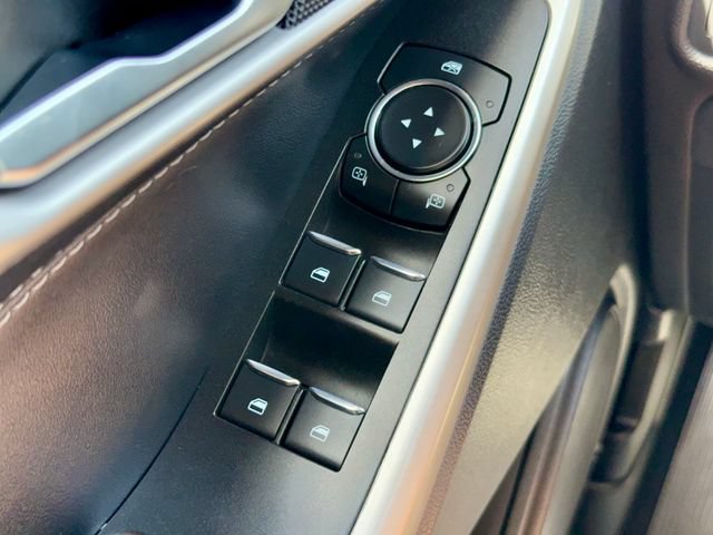 Used 2022 Ford Explorer XLT AWD/4WD image 28