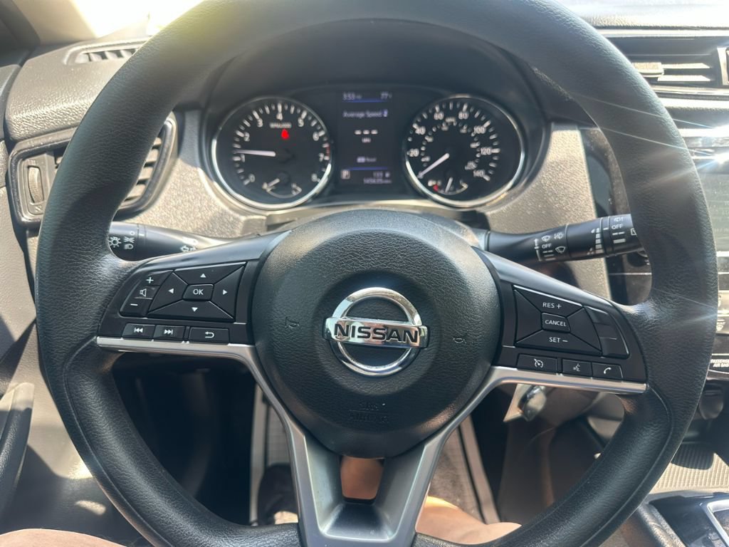 Used 2018 Nissan Rogue S AWD/4WD image 4