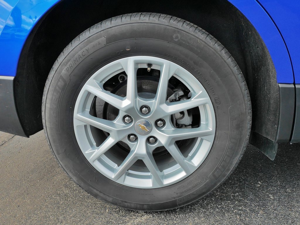 Used 2024 Chevrolet Equinox LT w/ LPO, Floor Liner Package image 11