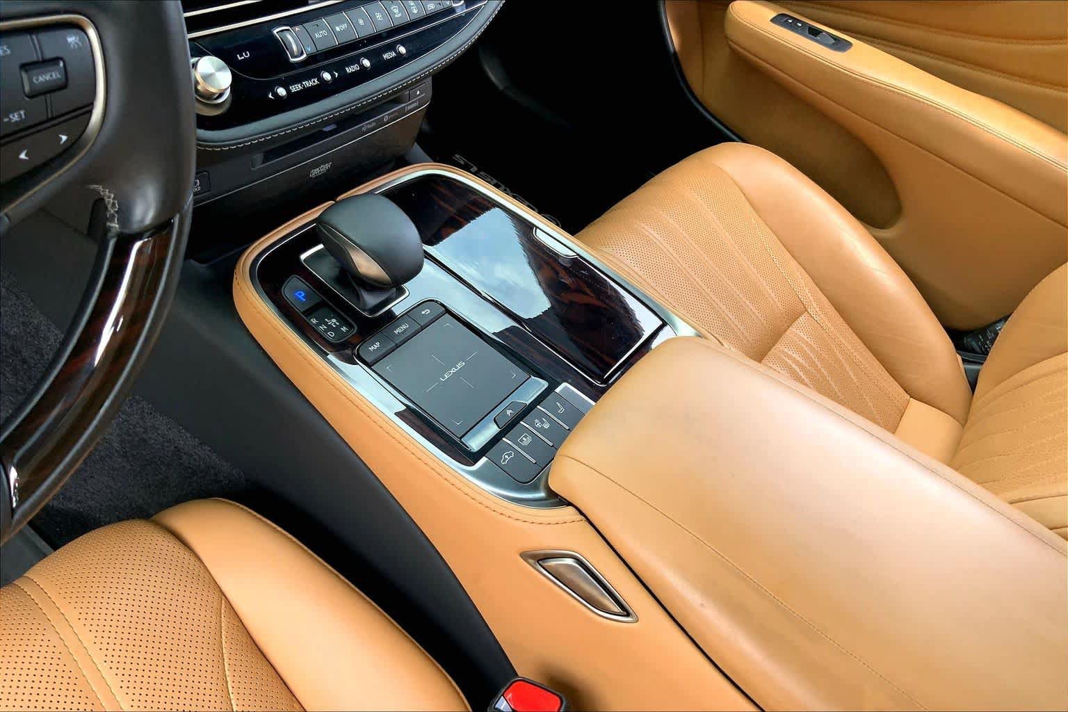 Used 2022 Lexus LS 500 w/ Interior Upgrade Package RWD image 15
