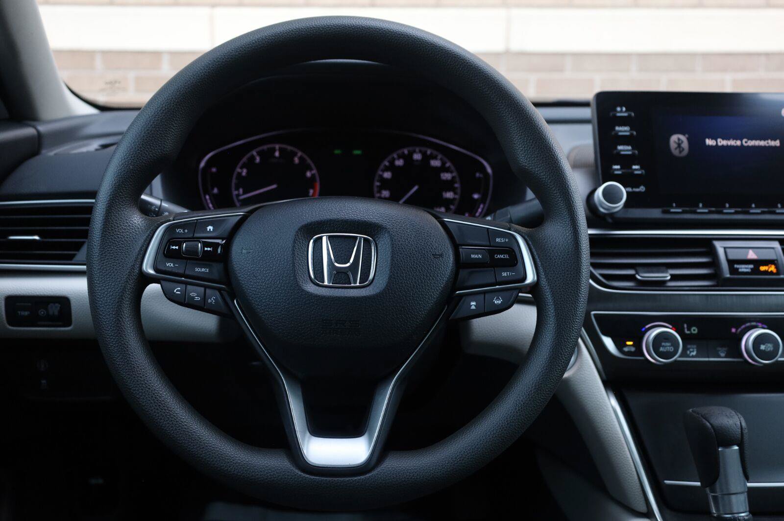Used 2018 Honda Accord LX image 30