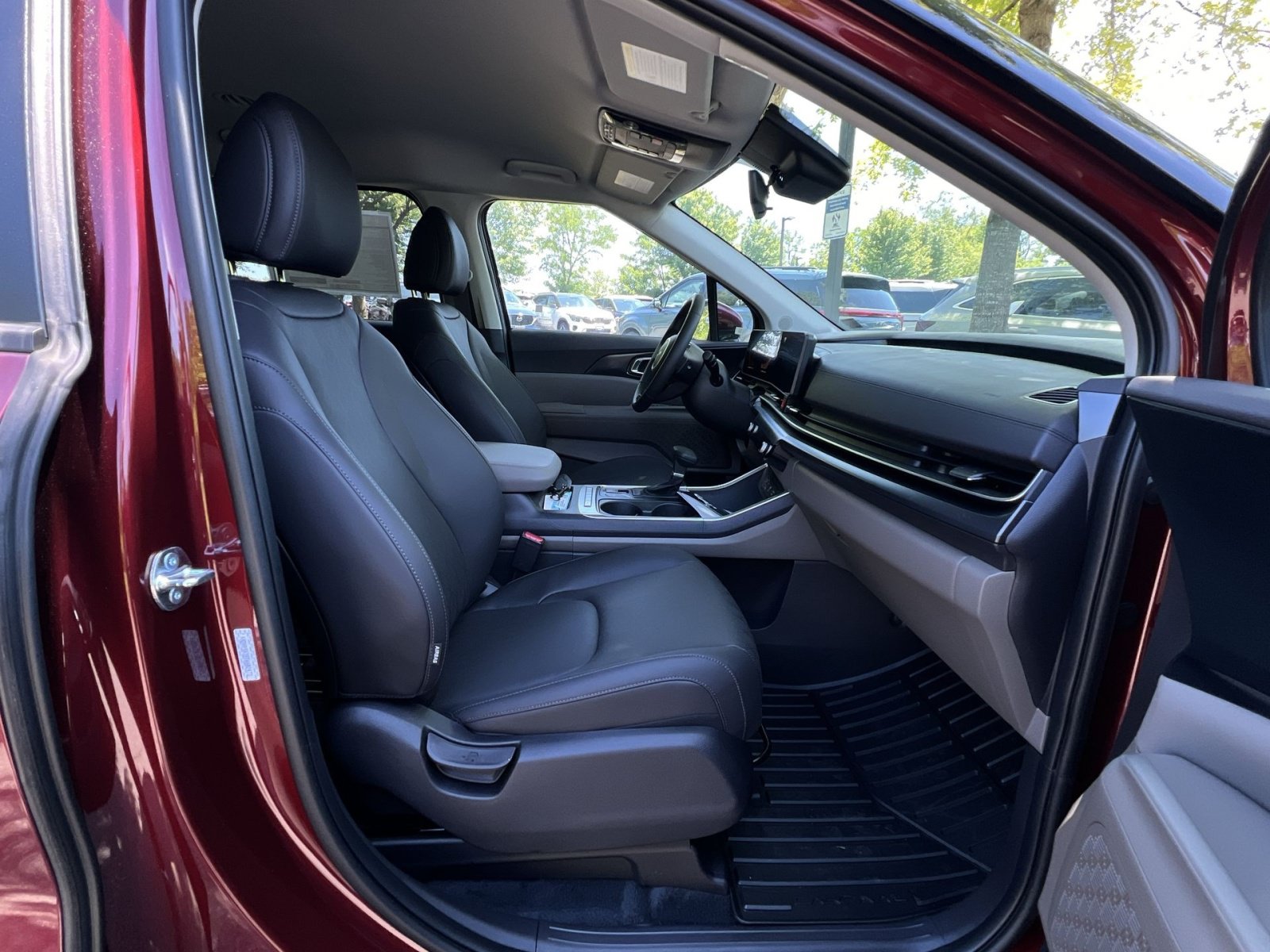 New 2026 Kia Carnival FWD image 43