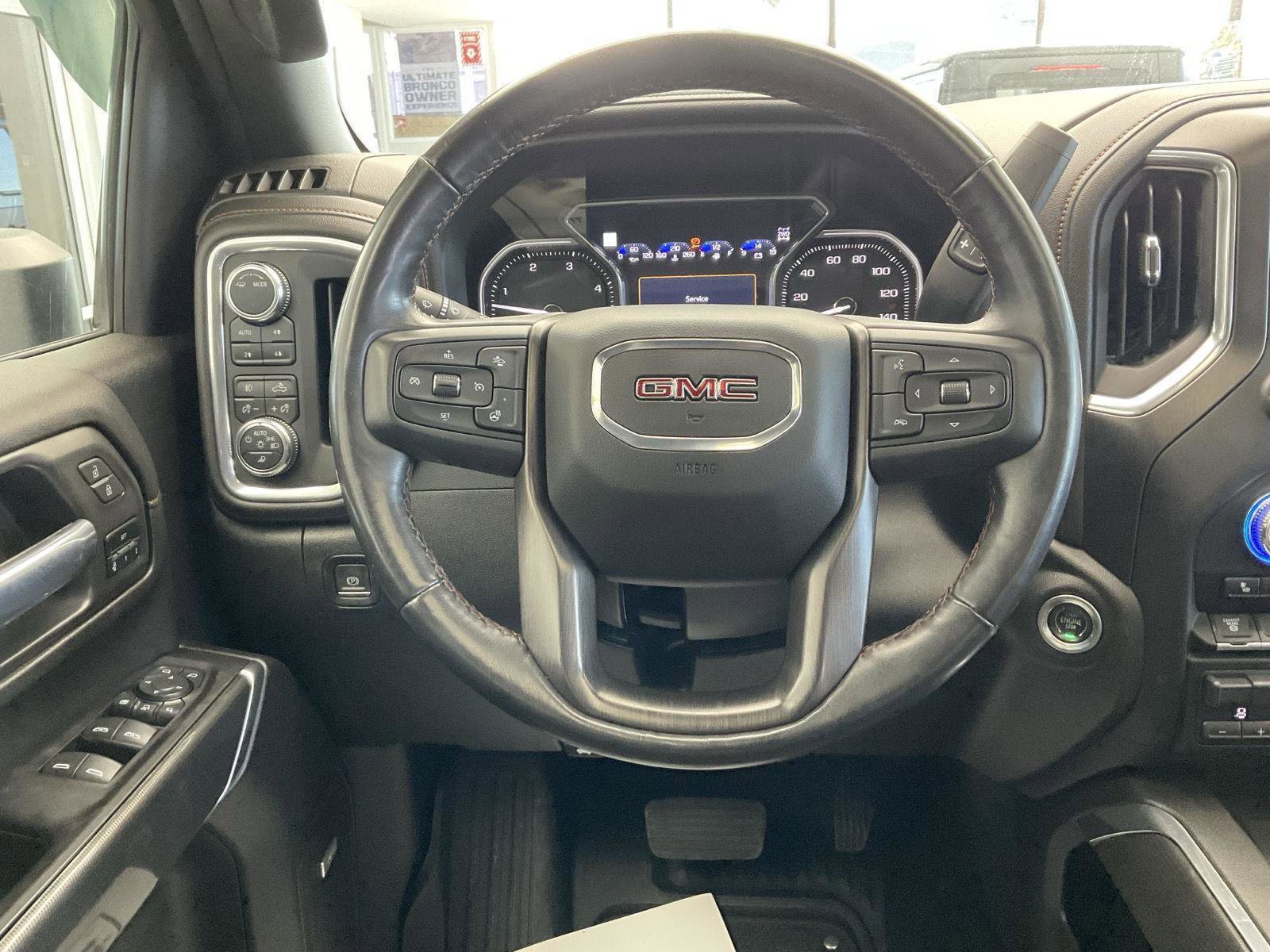 Used 2022 GMC Sierra 3500 AT4 w/ AT4 Premium Plus Package AWD/4WD image 19