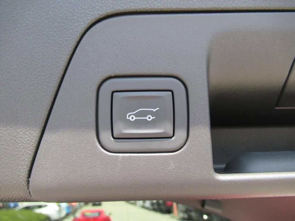 Used 2023 Buick Envision Avenir image 35
