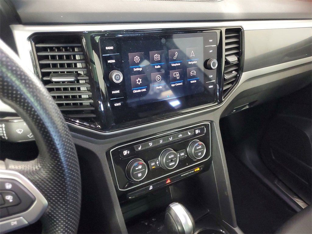 Used 2023 Volkswagen Atlas Cross Sport SEL R-Line image 19