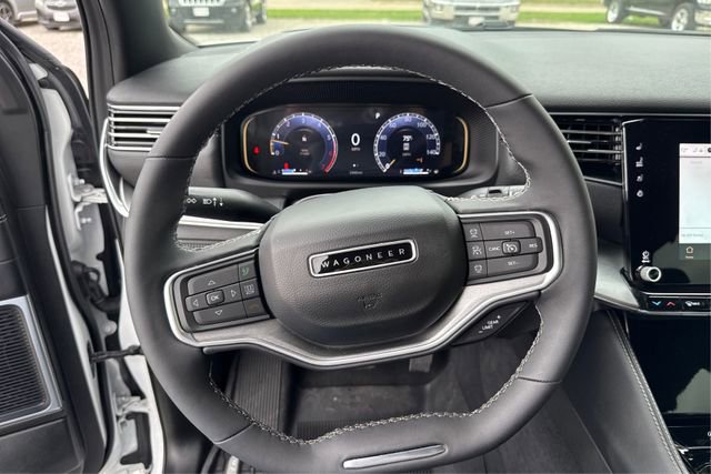 Used 2024 Jeep Wagoneer Series II w/ Convenience Group I AWD/4WD image 16