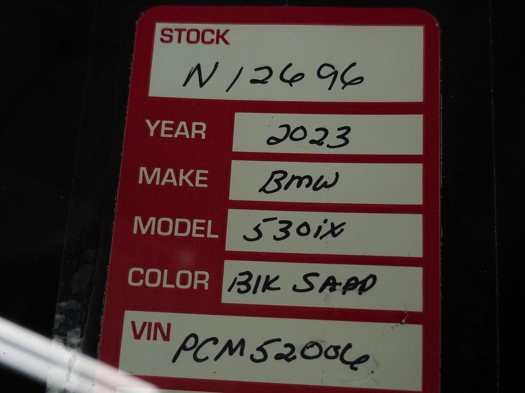 Used 2023 BMW 530i xDrive w/ Premium Package image 37