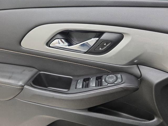 Used 2020 Chevrolet Traverse RS image 28
