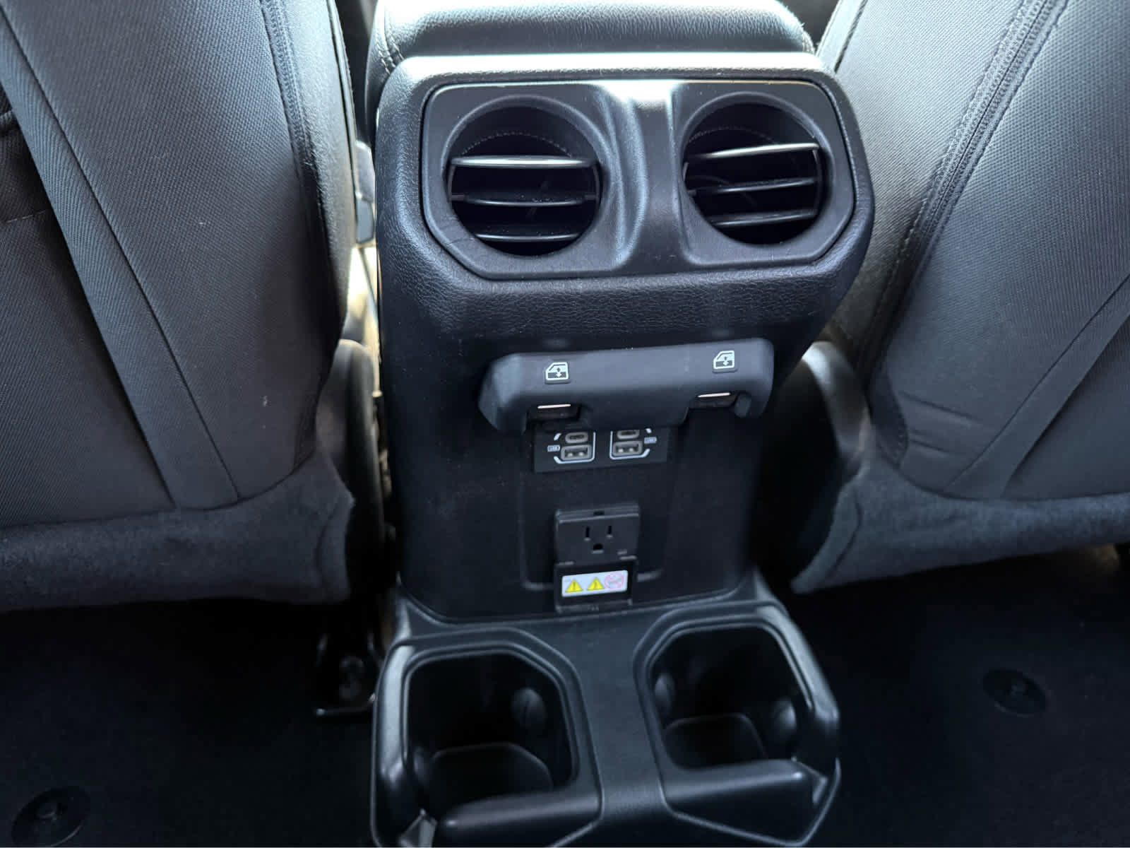 Used 2021 Jeep Wrangler Unlimited Sahara w/ Cold Weather Group image 28