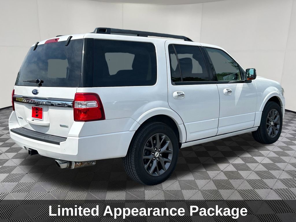 Used 2017 Ford Expedition Limited w/ Equipment Group 301A AWD/4WD image 5