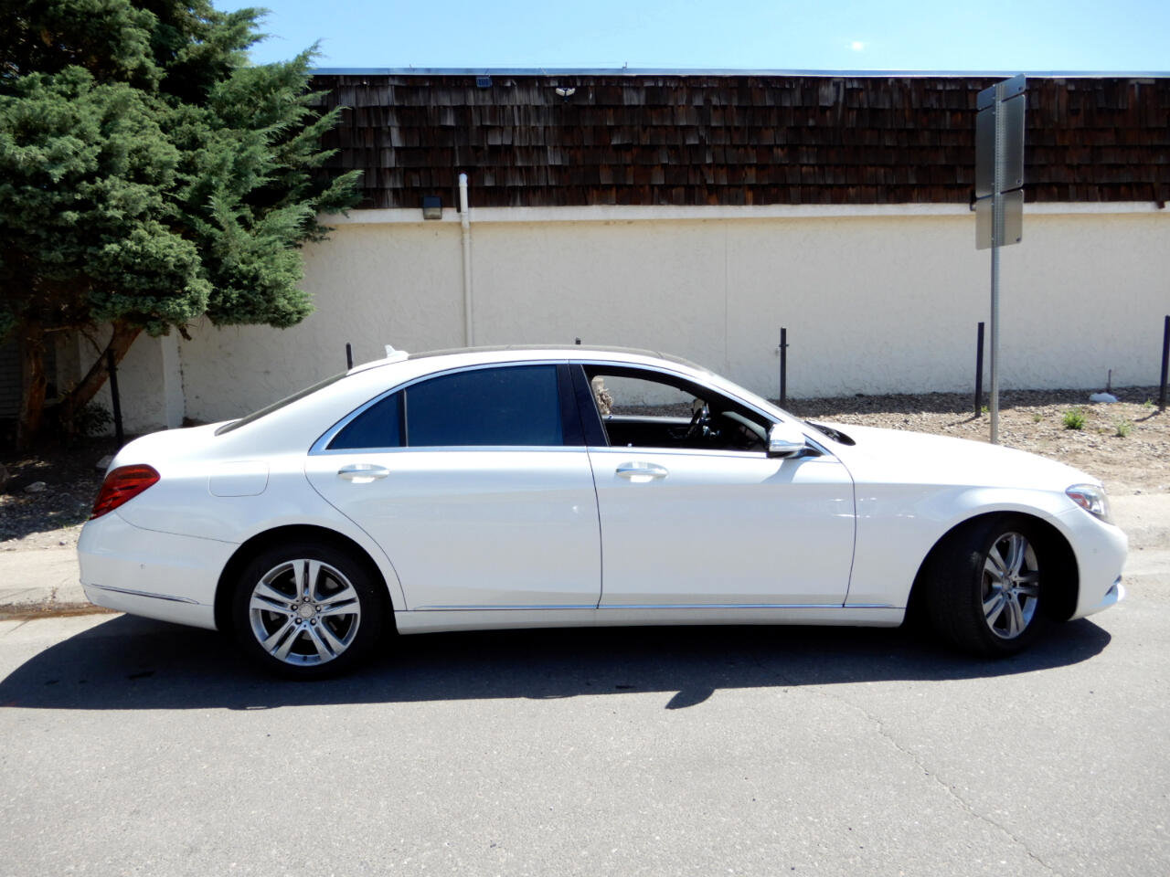 Used 2017 Mercedes-Benz S 550 Sedan image 4
