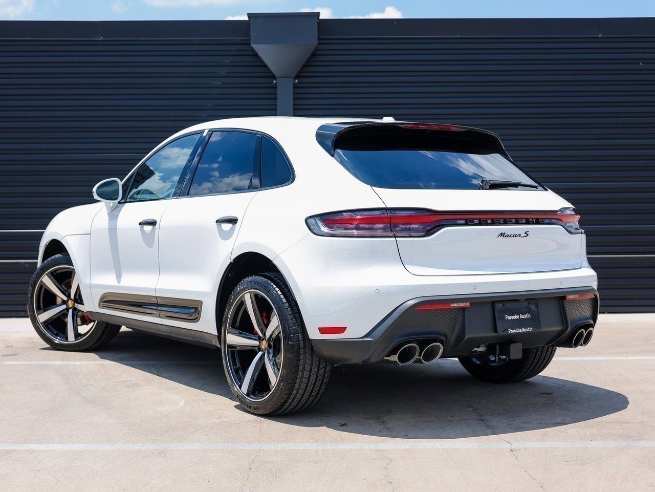 New 2025 Porsche Macan S image 3