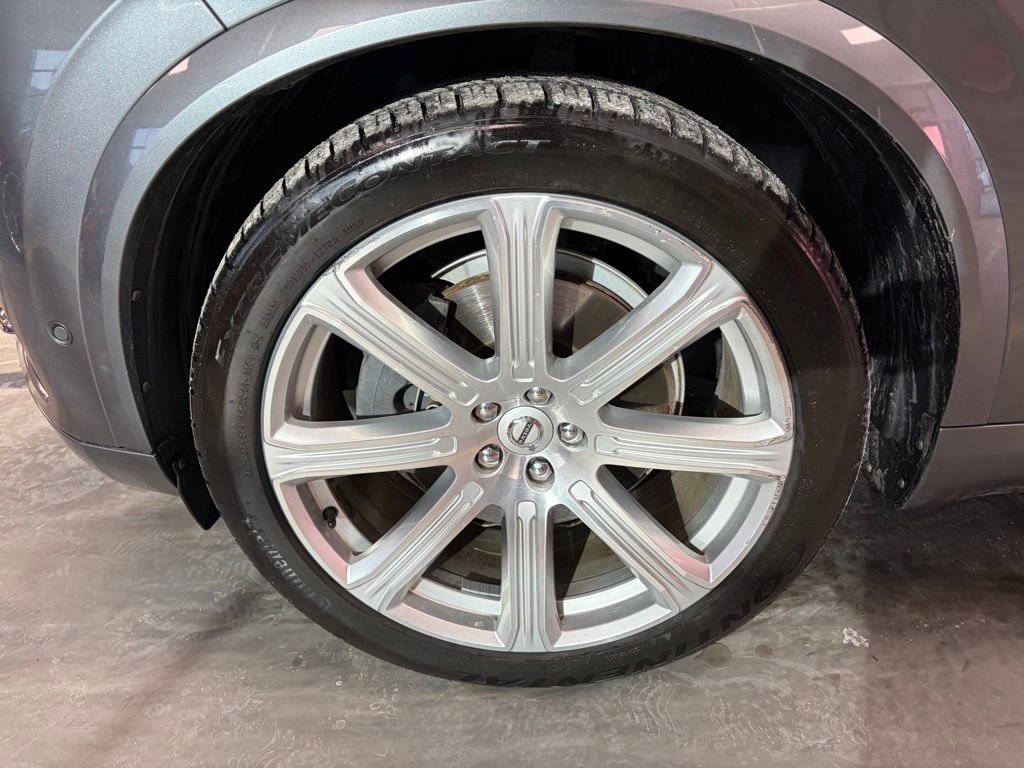 Used 2017 Volvo XC90 T6 Inscription w/ Vision Package image 28
