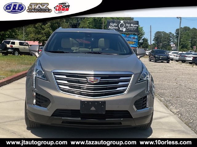 Used 2018 Cadillac XT5 Luxury w/ Driver Awareness Package AWD/4WD image 2