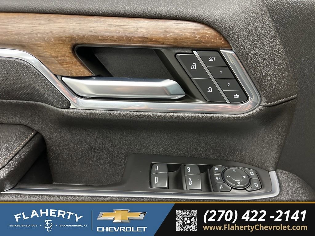 Used 2024 Chevrolet Silverado 2500 High Country w/ Technology Package AWD/4WD image 19