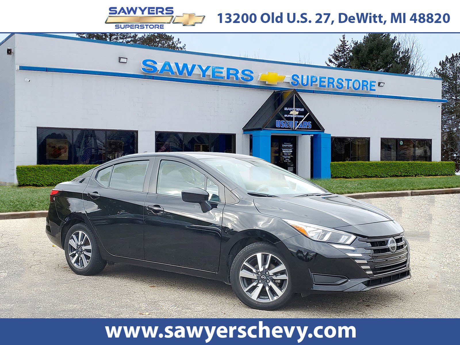 Used 2023 Nissan Versa SV image 1