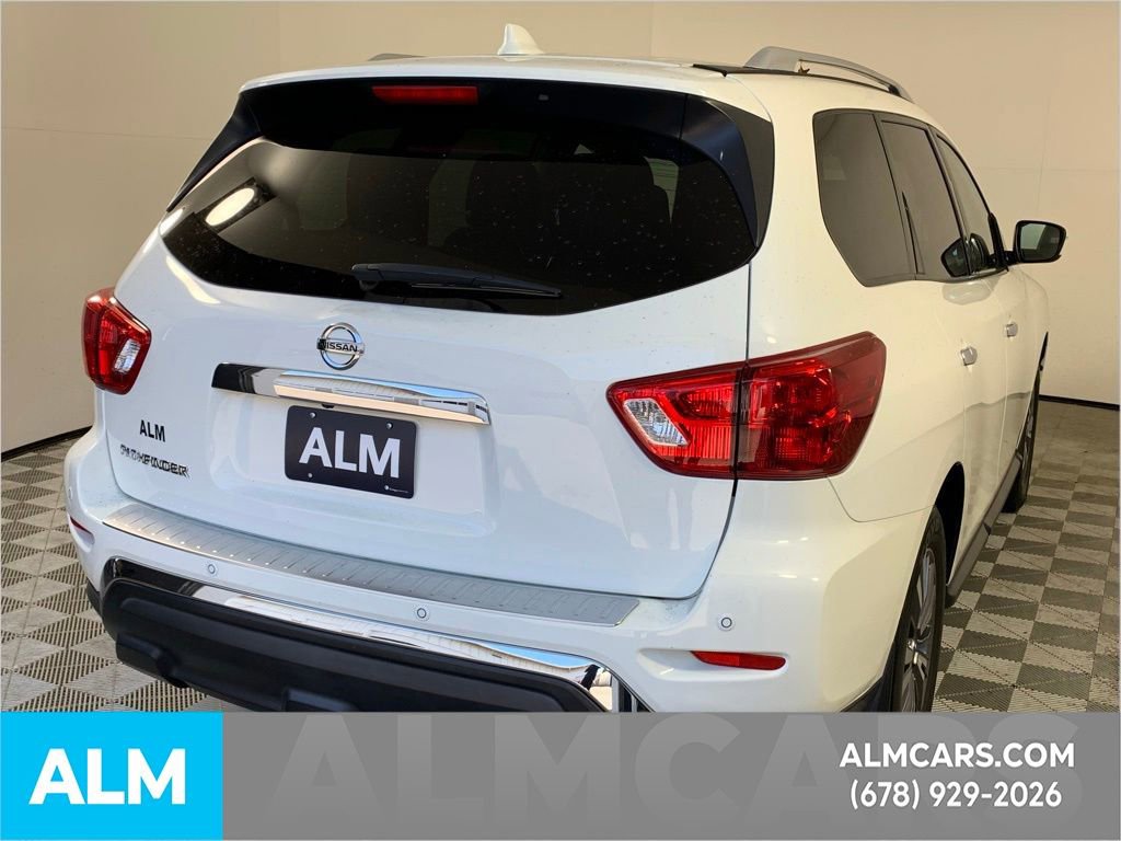 Used 2020 Nissan Pathfinder S image 8