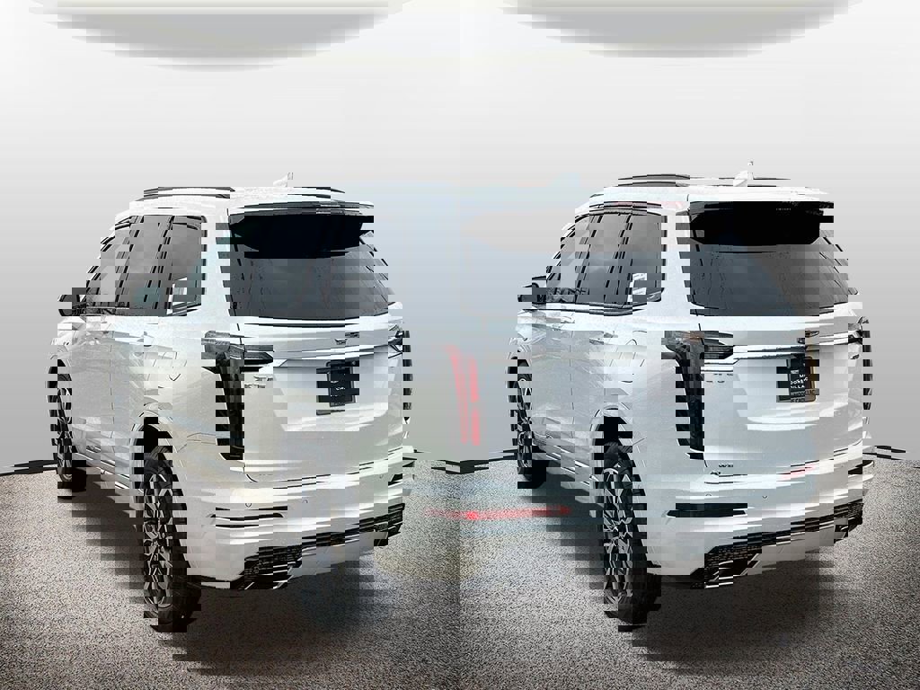 New 2025 Cadillac XT6 Sport w/ Platinum Package image 4