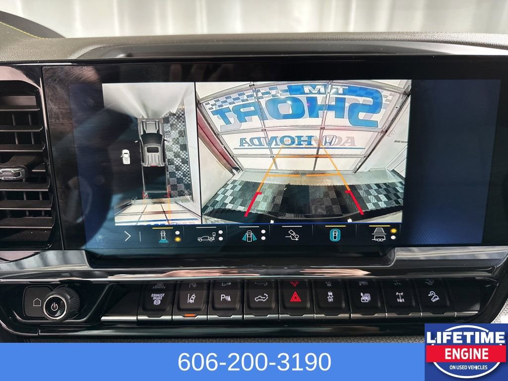 Used 2024 Chevrolet Silverado 2500 ZR2 w/ Technology Package image 27