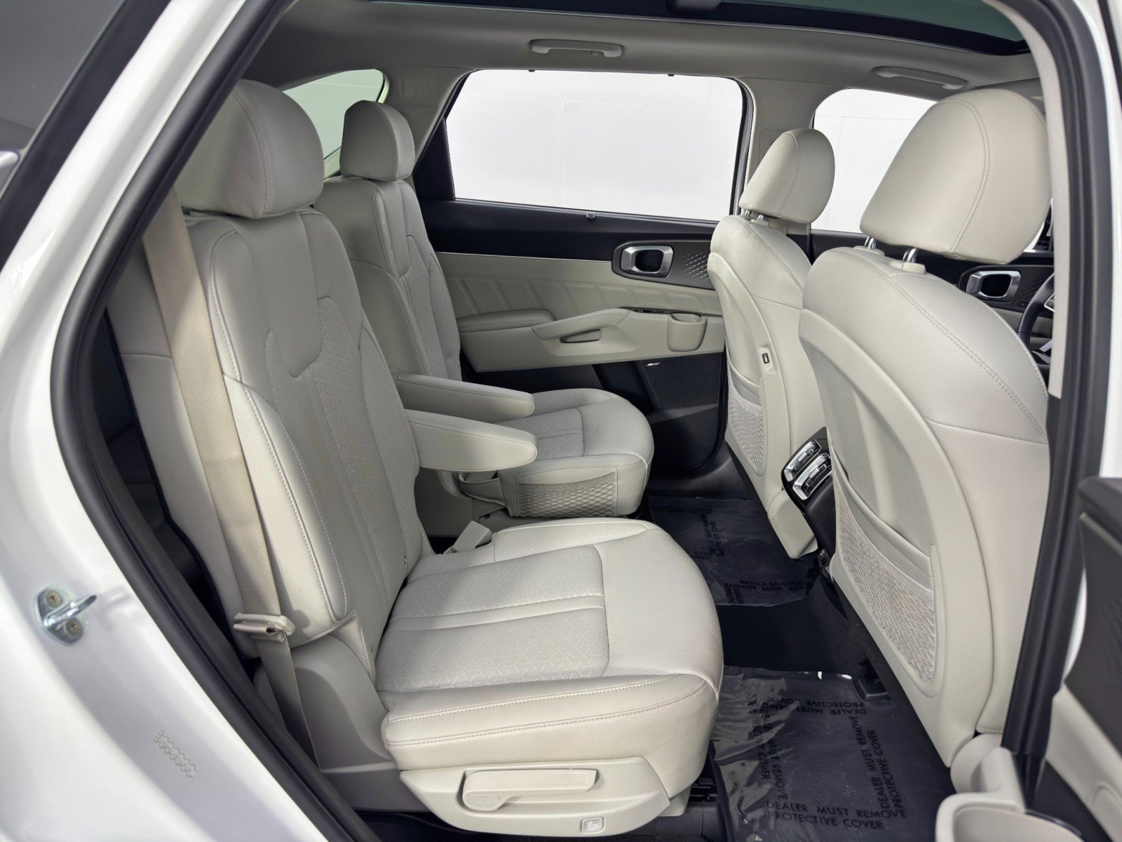 Used 2023 Kia Sorento SX Prestige image 44