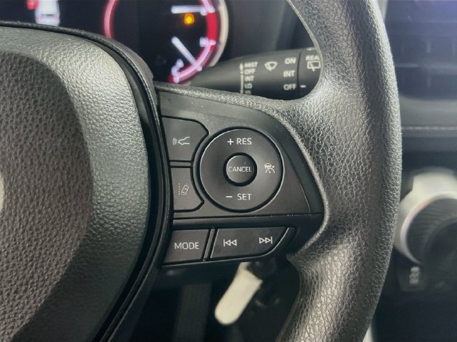 Used 2025 Toyota RAV4 LE FWD image 18