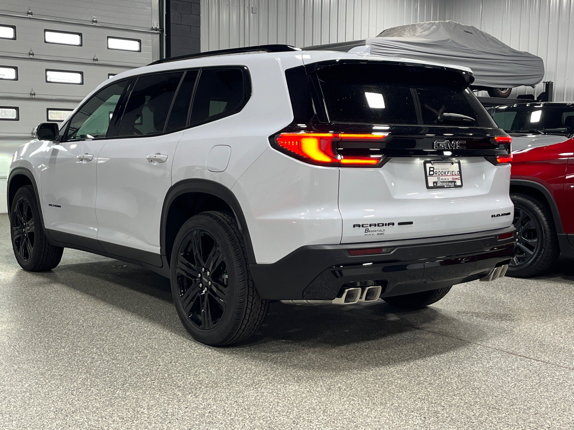 New 2026 GMC Acadia Elevation w/ Black Edition AWD/4WD image 3