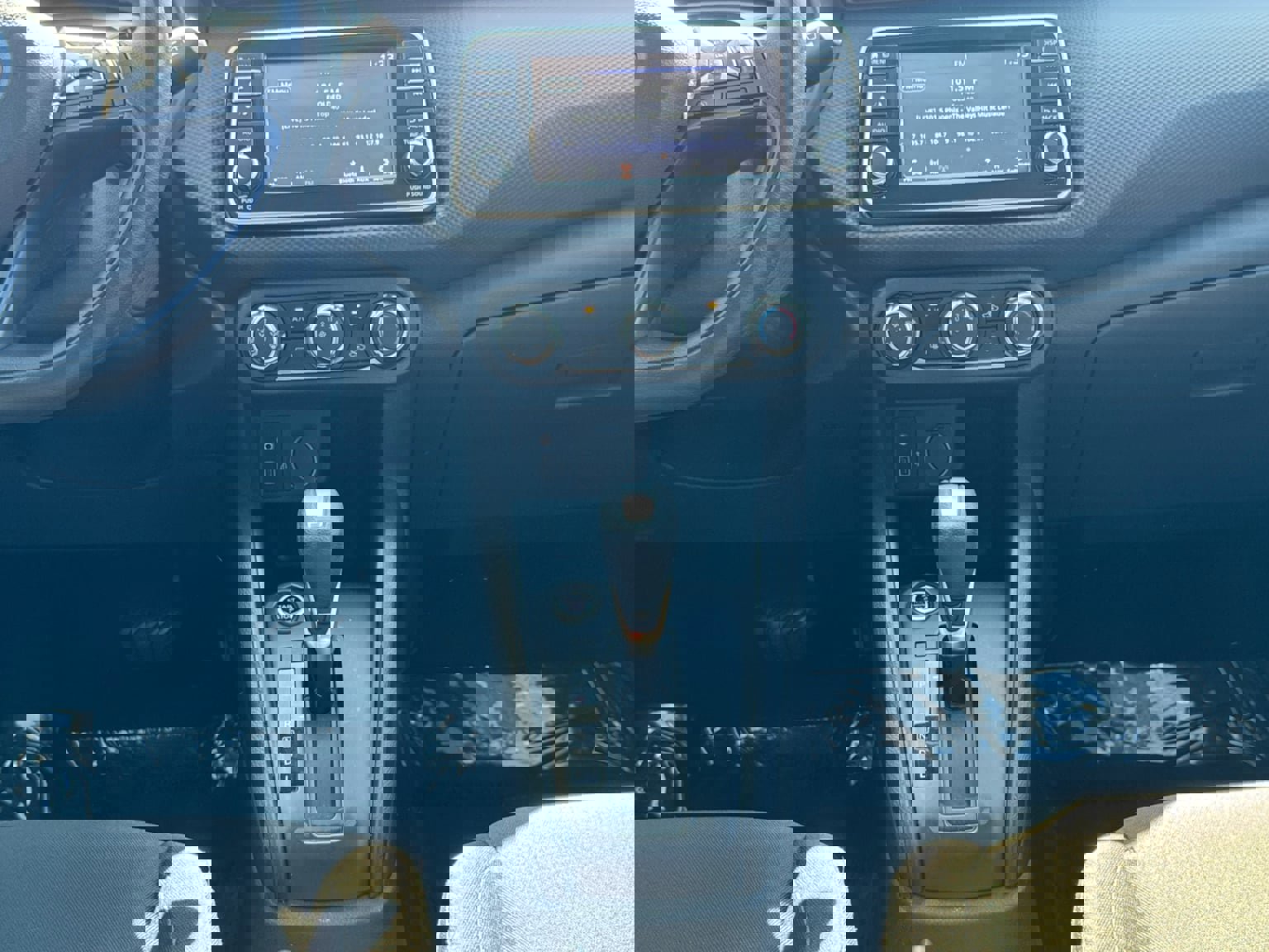 Used 2023 Nissan Kicks S image 15