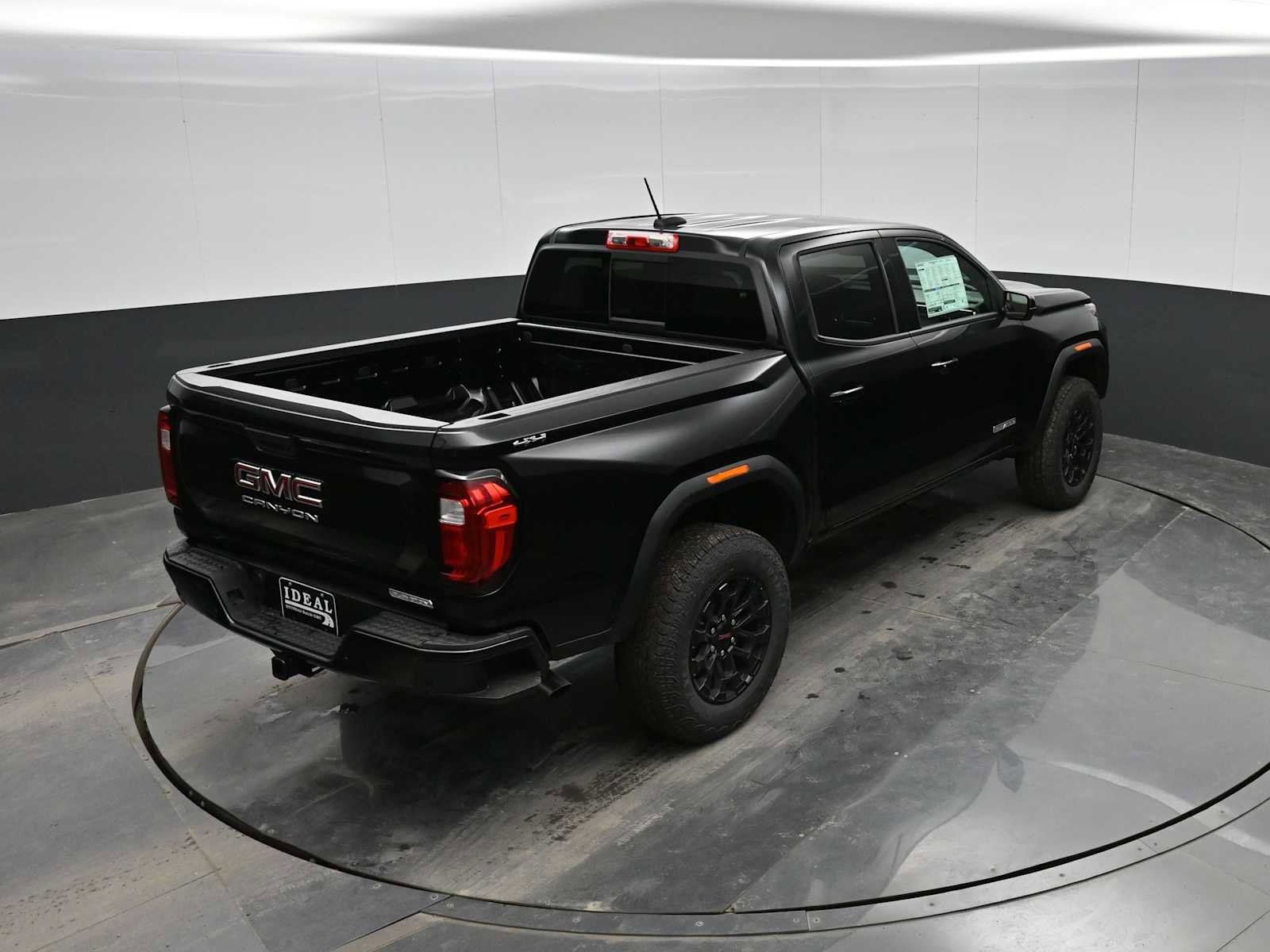 New 2026 GMC Canyon Elevation w/ Convenience Package image 28