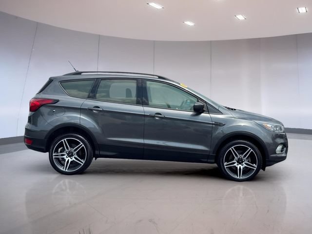 Used 2019 Ford Escape SEL AWD/4WD image 3