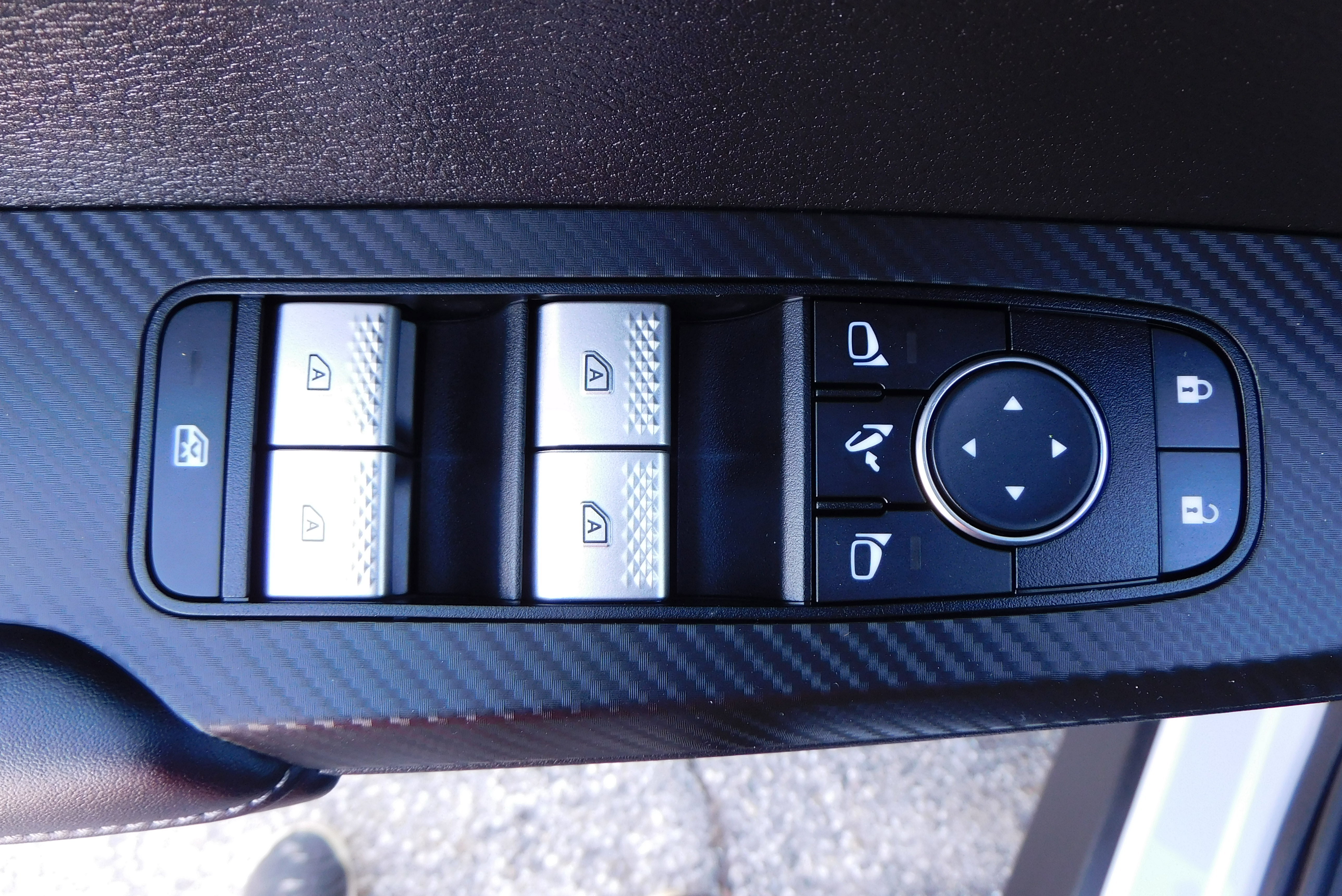 Used 2024 Mitsubishi Outlander SEL image 13