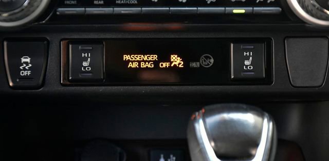 Used 2019 Toyota RAV4 Limited w/ Advanced Technology Package image 24