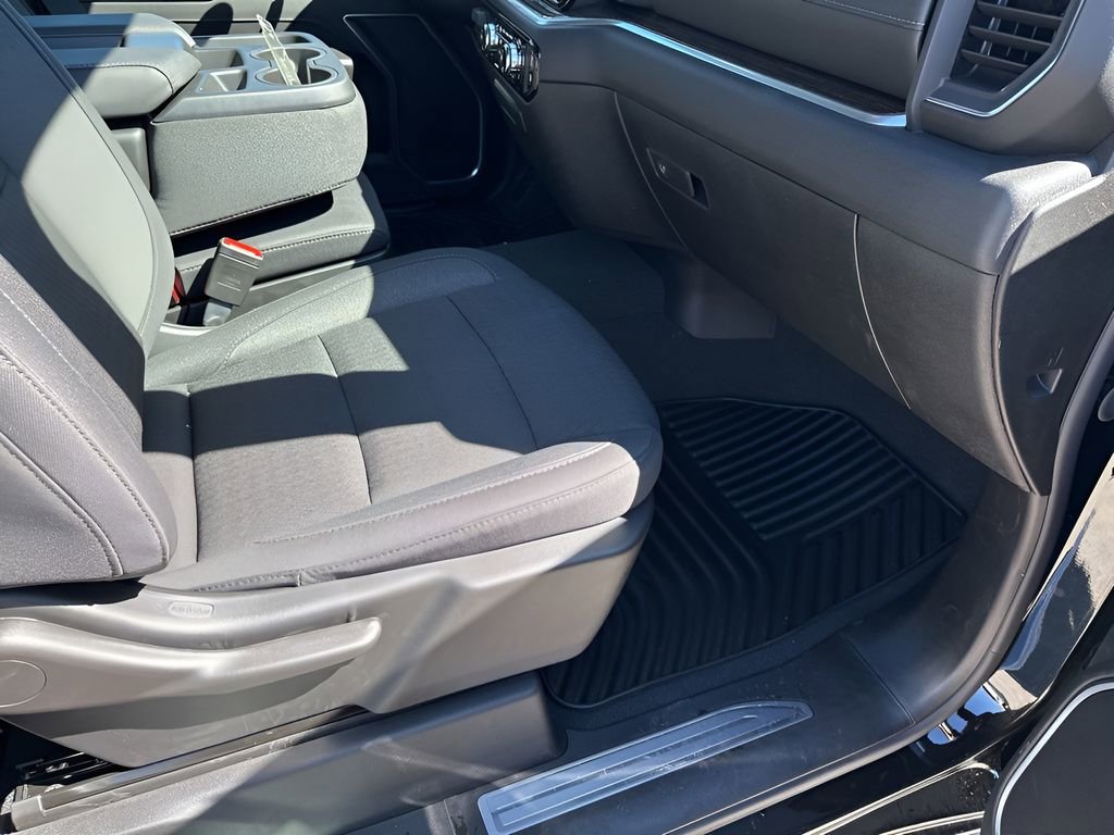 New 2026 GMC Sierra 3500 SLE w/ SLE Convenience Package image 16