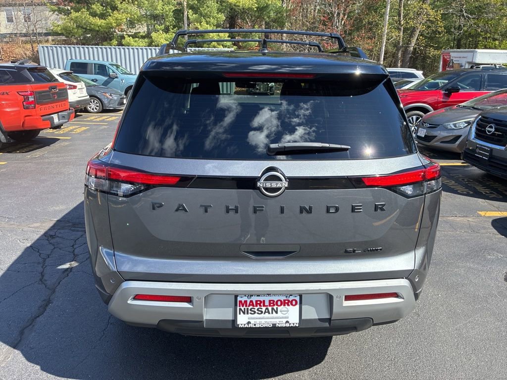 Certified 2023 Nissan Pathfinder SL w/ Black Appearance Package AWD/4WD image 6
